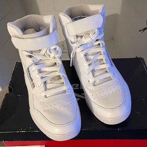 Reebok EX-O-FIT HI Men’s 9.5 NEW